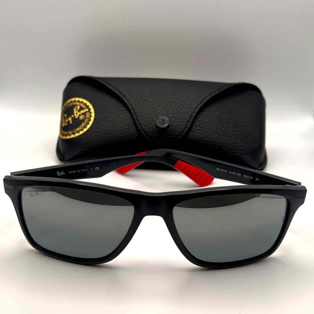 Like New Gray Ray-Ban Sunglasses With Gray Mirrored Lenses